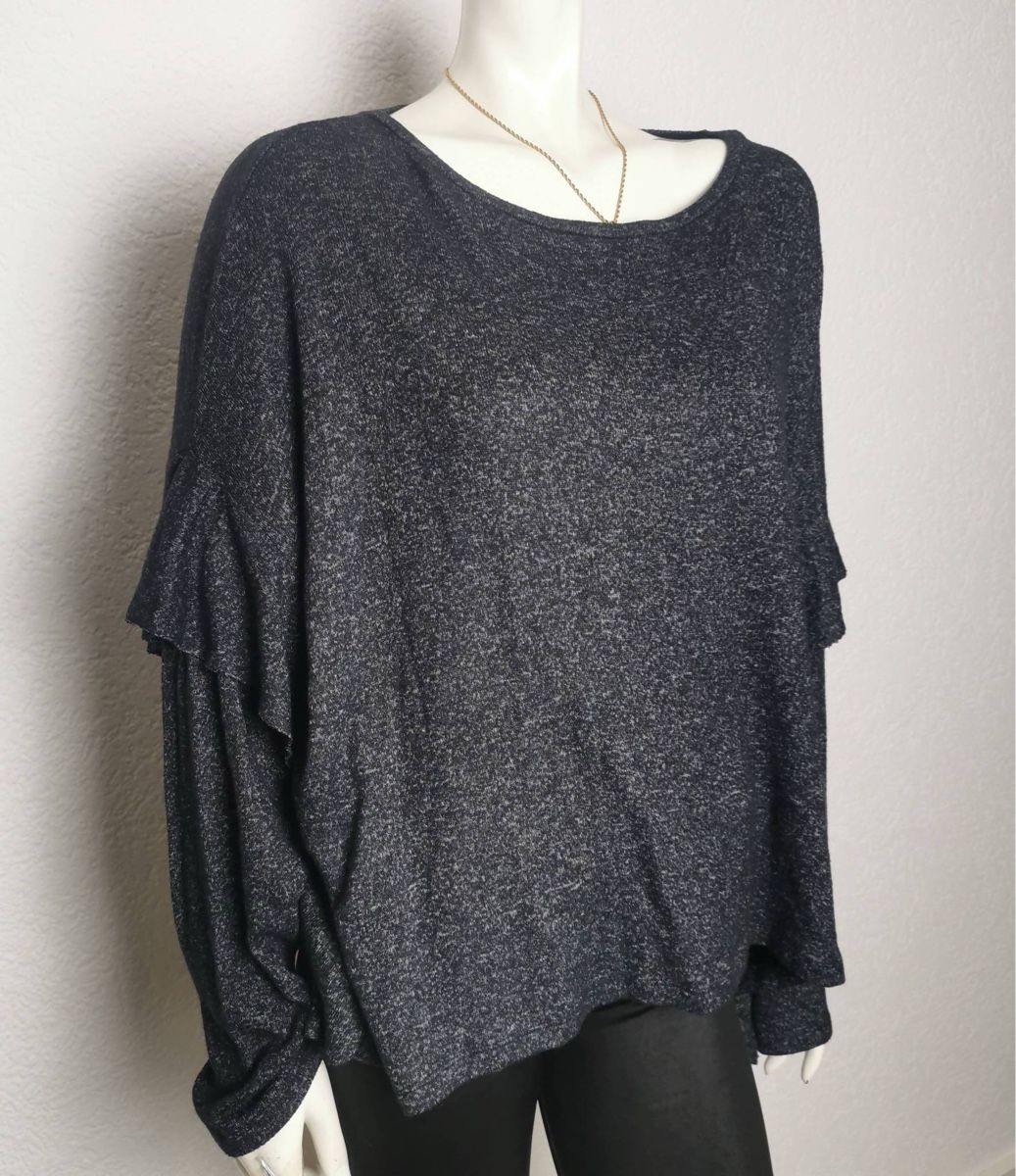 Maglioni & Felpe: Pullover Oberteil meliert Dunkelgrau mit Volants - L – Usato da Wettingen venduto da JasminL92-4 2