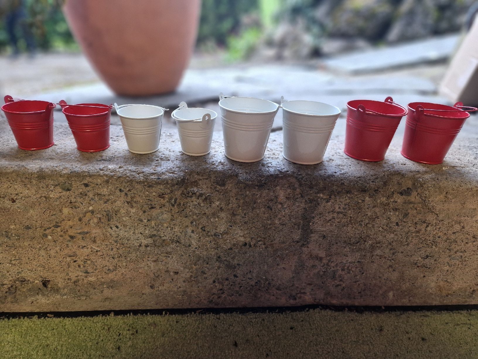 Toutes les décorations: Töpfchen aus Blech – D'occasion à Weggis par Oswadan
