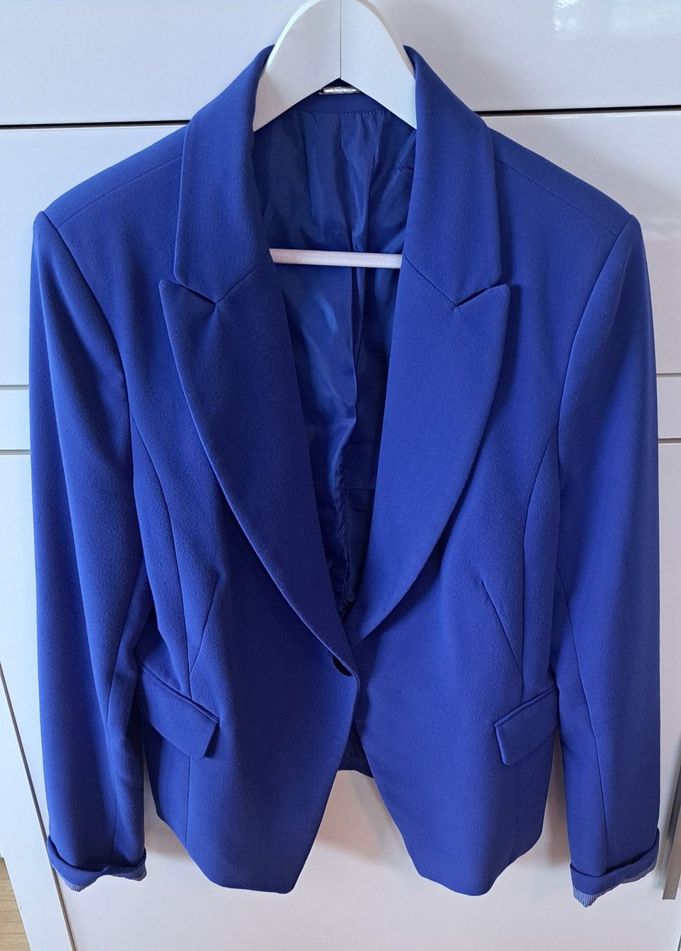 Giacche: Chic blazer bleu cobalt – Usato da Le Mont-sur-Lausanne venduto da olatiu