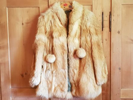 Sehr schöne Damen Fuchs Pelzjacke. Gr. ca. 48.