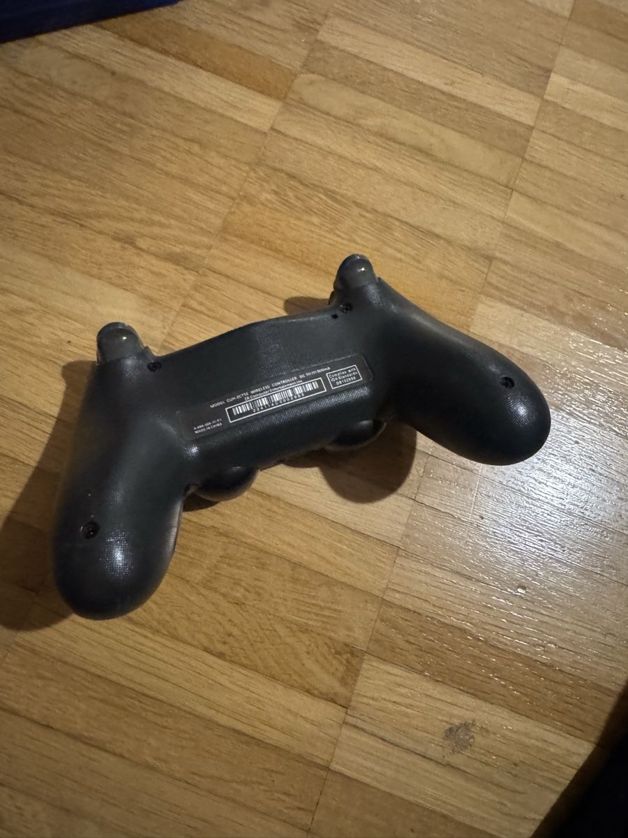 Controller: PS 4 Controller – Nuovo (secondo la descrizione) da Pratteln venduto da lea_v2ps 1