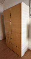 Kleiderschrank 