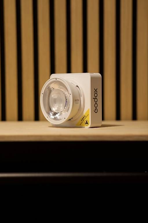 Godox Lampen: Godox ML100R – Gebraucht aus Basel von b.seiler 1