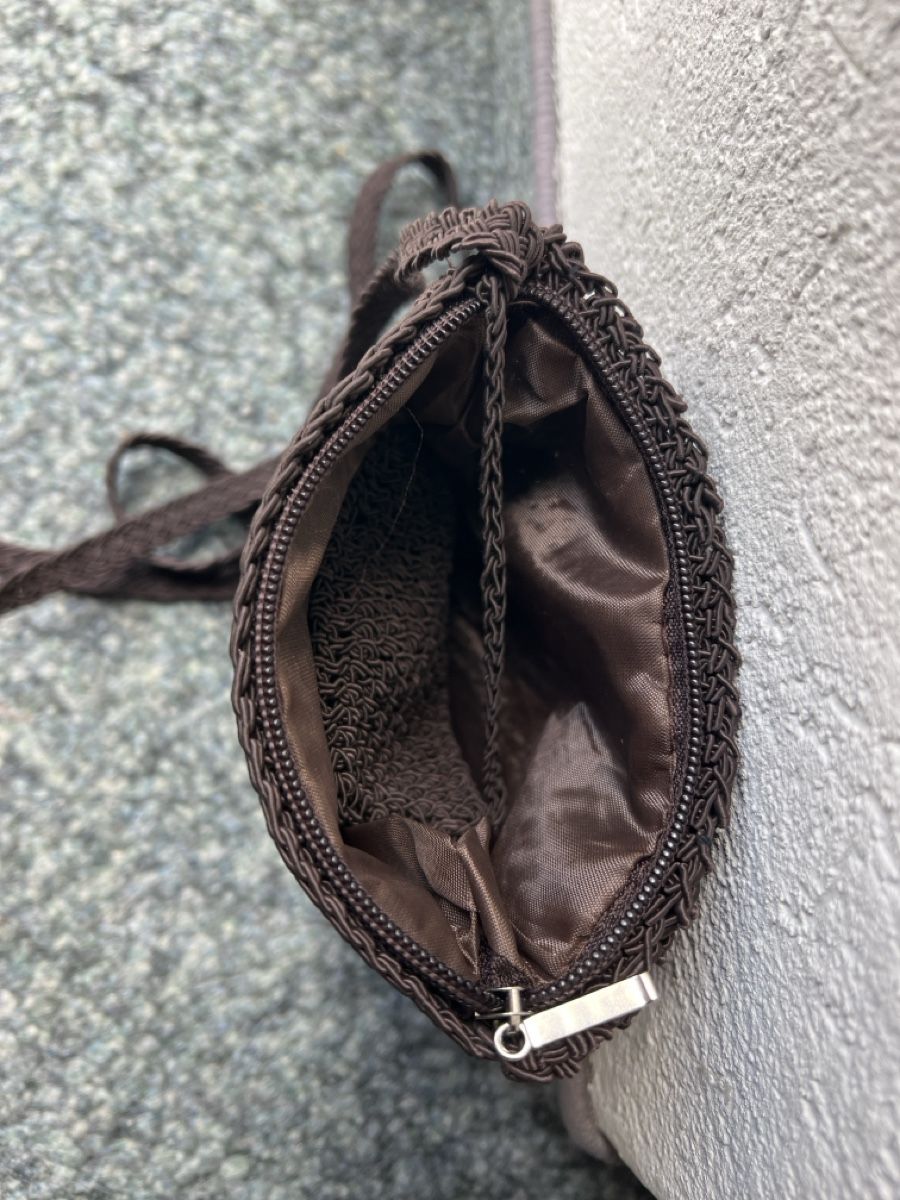 Taschen für Damen: Cooles Täschchen braun – Gebraucht aus Oberglatt ZH von ble_75jw 2