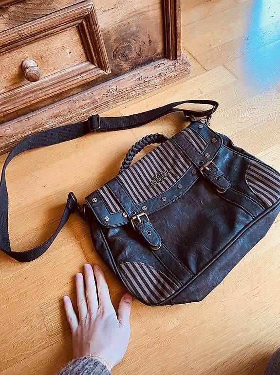 Borse: Handtasche Marke Banned – Usato da Zürich venduto da zucchetti13