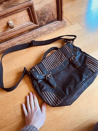 Handtasche Marke Banned
