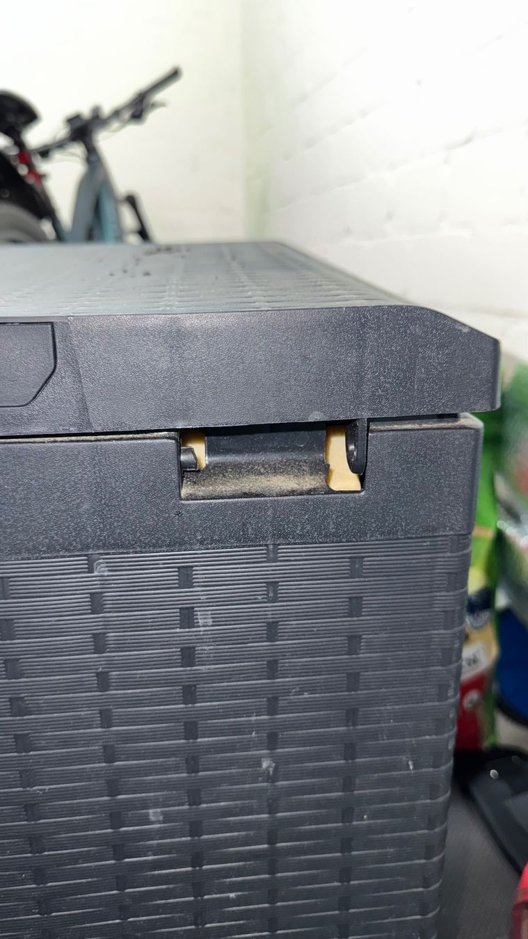 Keter Box contenitori: Kesser Auflagenbox 310L Anthrazit Gartenbox – Usato da Zweidlen venduto da sar_2k7t 5