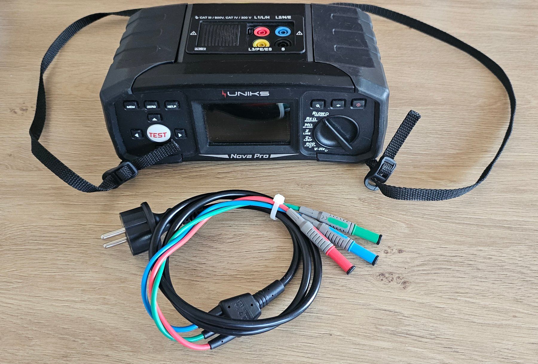 Mesurer: Uniks Nova Pro Multifunktionstester  Installationstester NIV – D'occasion à Boniswil par LakeSide_Boniswil 8