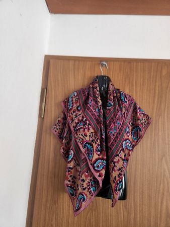 Foulard femme soie motif paisley 