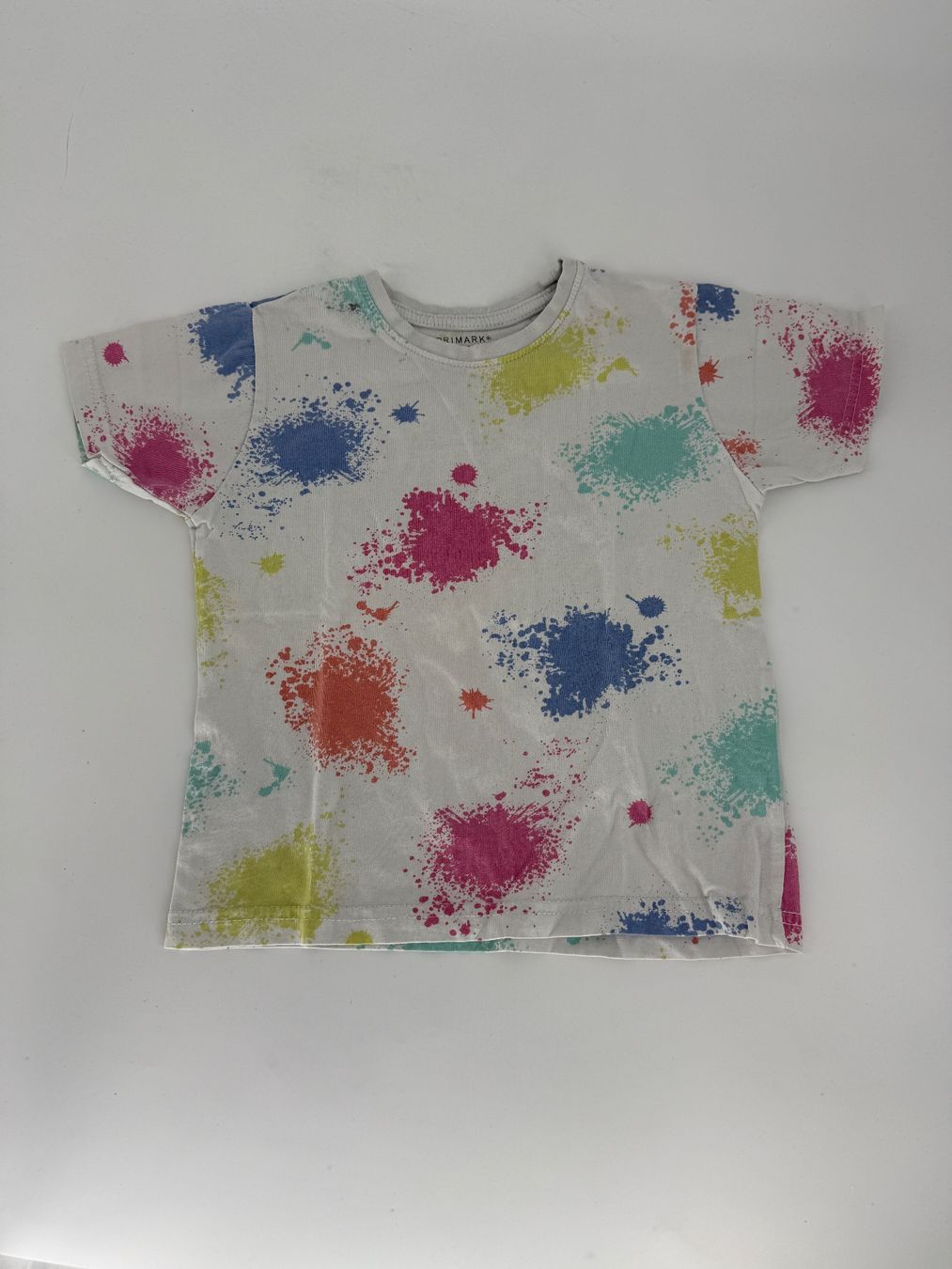 Camicie, T-shirt & Polo: Shirt mit Farbspritzer-Design Gr. 110 von Primark – Usato da Auenstein venduto da moin.
