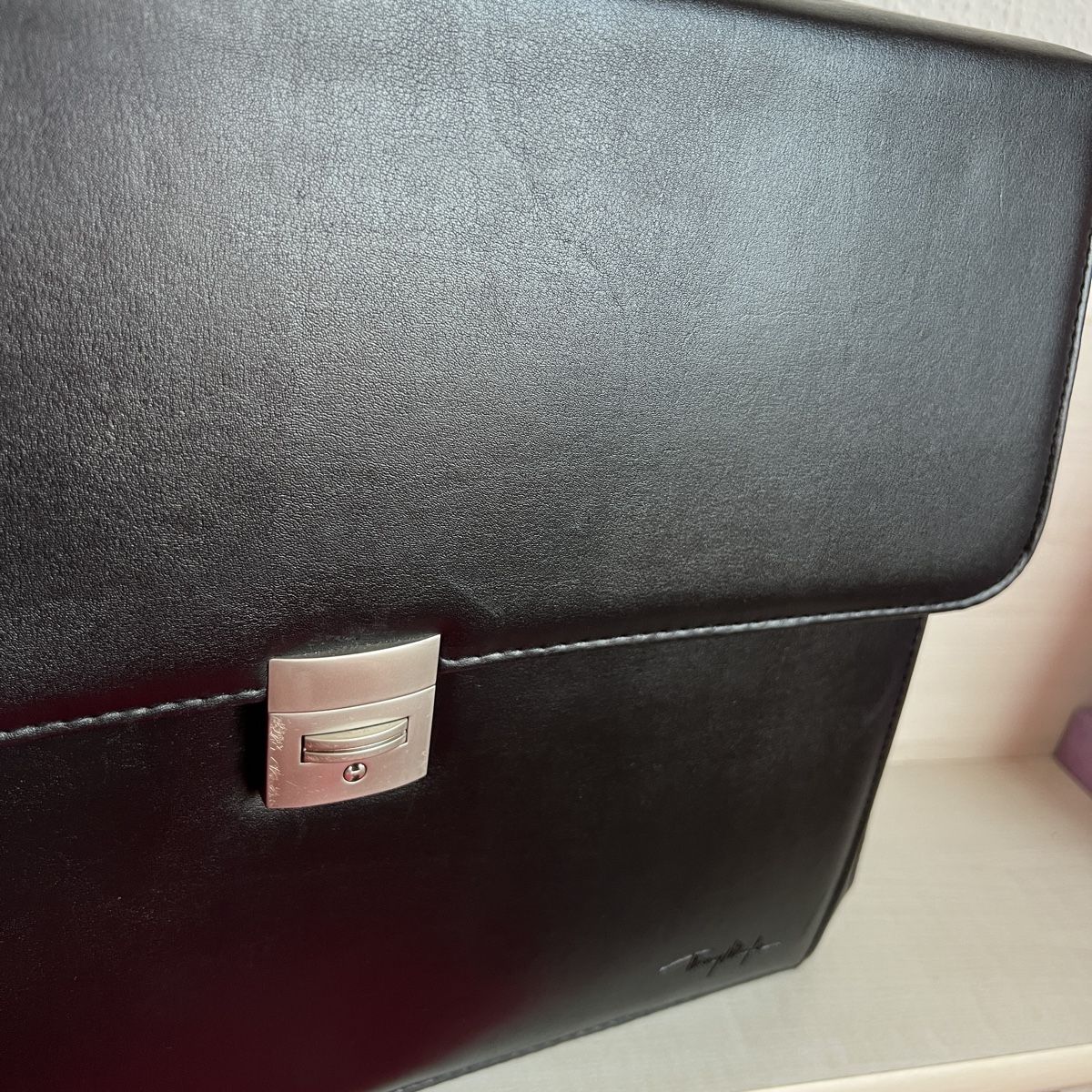 Valigie & Borse: Thierry Mugler Vintage Black Leather Briefcase – Usato da Fribourg venduto da ariesto 2