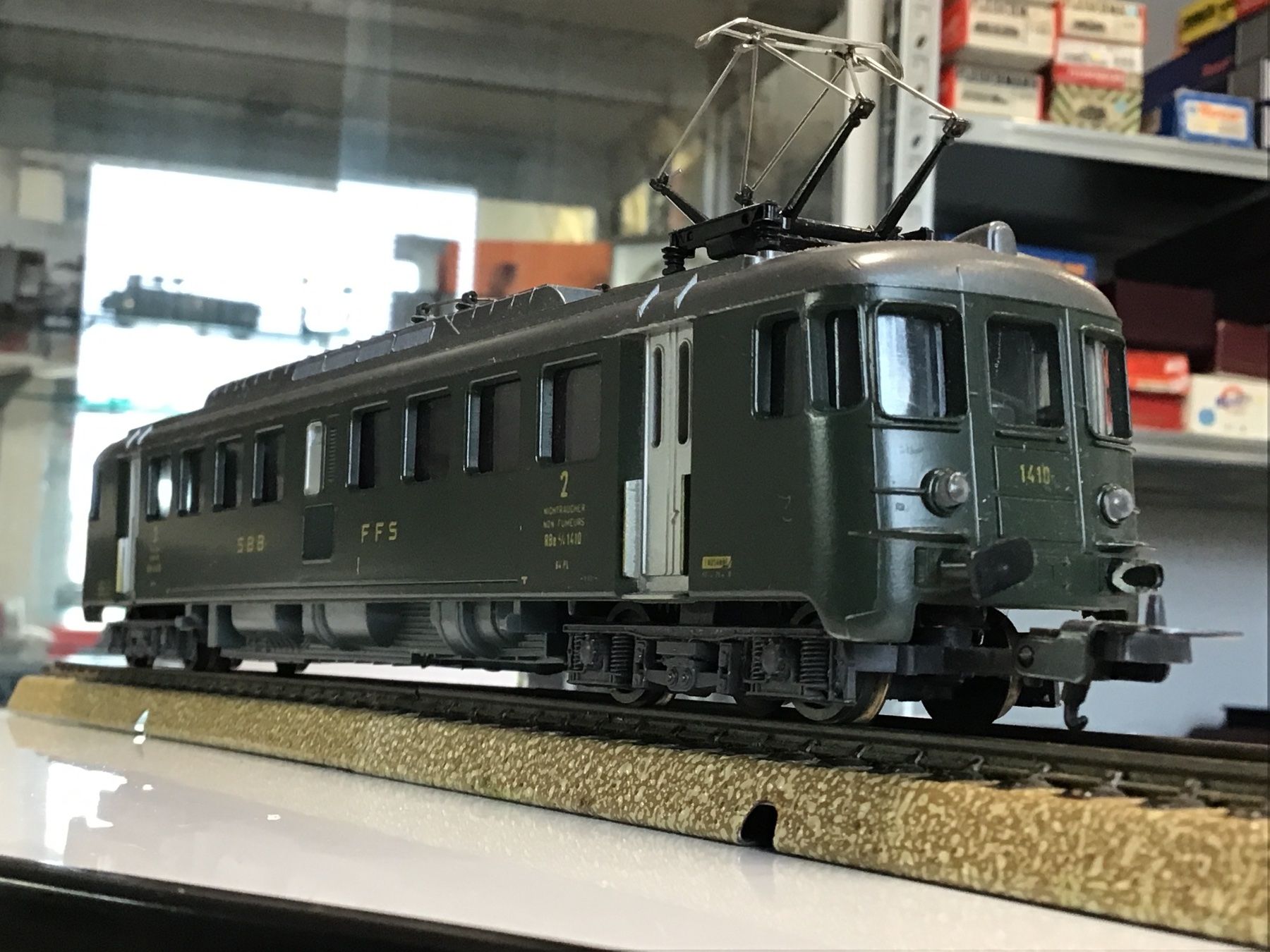 Lima Modelleisenbahnen: SBB Triebwagen, grün, H0, LIMA – Gebraucht aus Männedorf von Spezial-Modelle