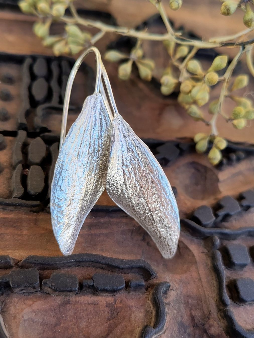 Orecchini pendenti & Orecchini a lobo: Silber-Ohrhänger Mistel – Nuovo e nell'imballaggio originale da Lauperswil venduto da Naturhandwerk 1