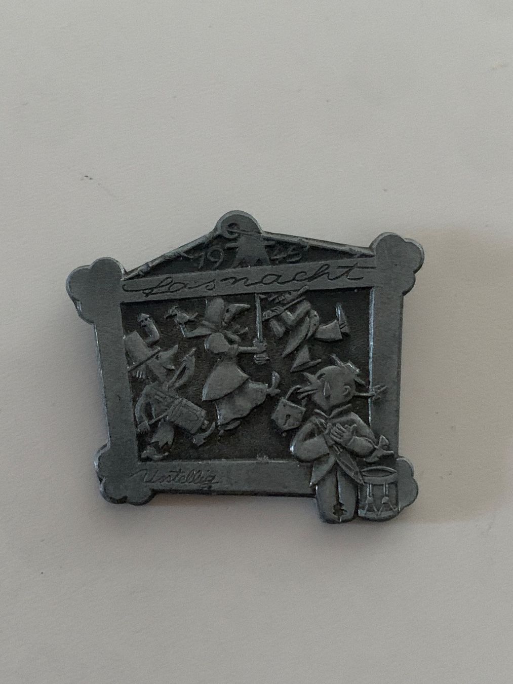 Placchette & Badge: Fasnacht Basel ZINK 1945 – Usato da Basel venduto da fasnachtsoutlet1965