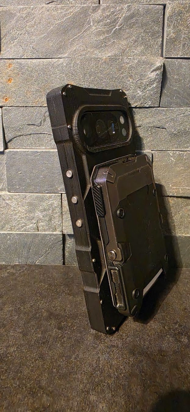 Google Portables: Google Pixel 10 Pro Case G10 CNC – Neuf (Voir description) à Marthalen par TollwutBiber 4