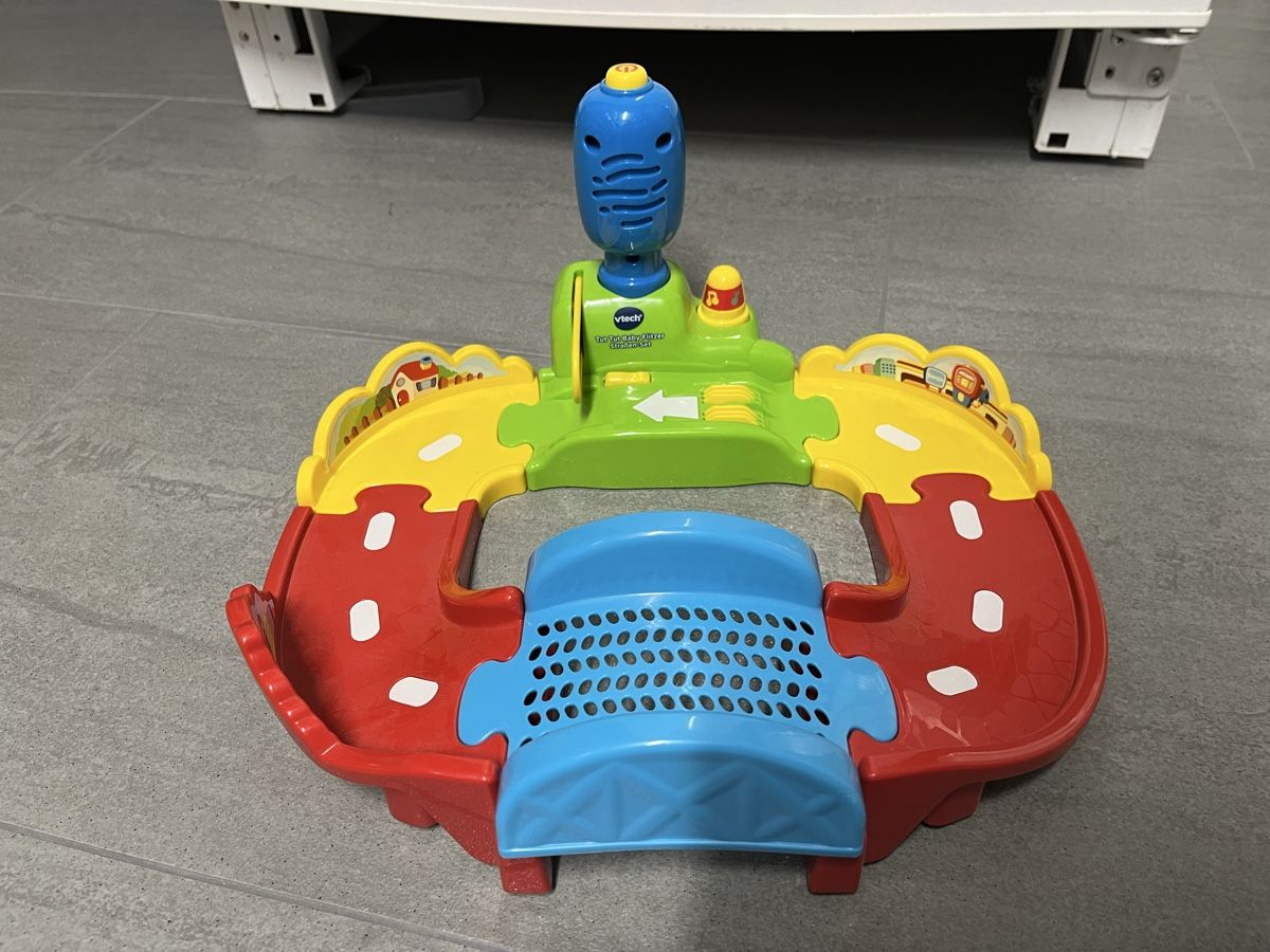 Vtech Giocattoli: vTech Tut Tut Flitzer Strassen-Set – Usato da Rümlang venduto da nat_6l8y