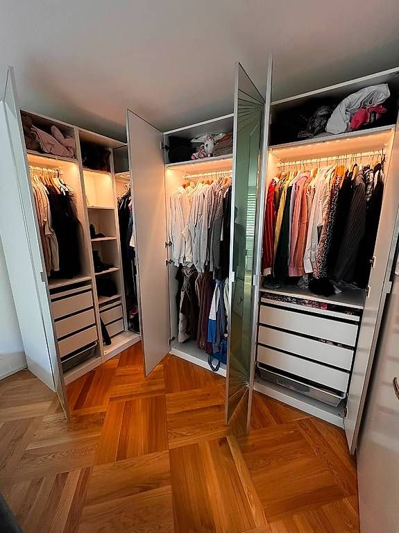 Ikea Armadi: IKEA PAX Eckschrank – Usato da Zürich venduto da milinda 1