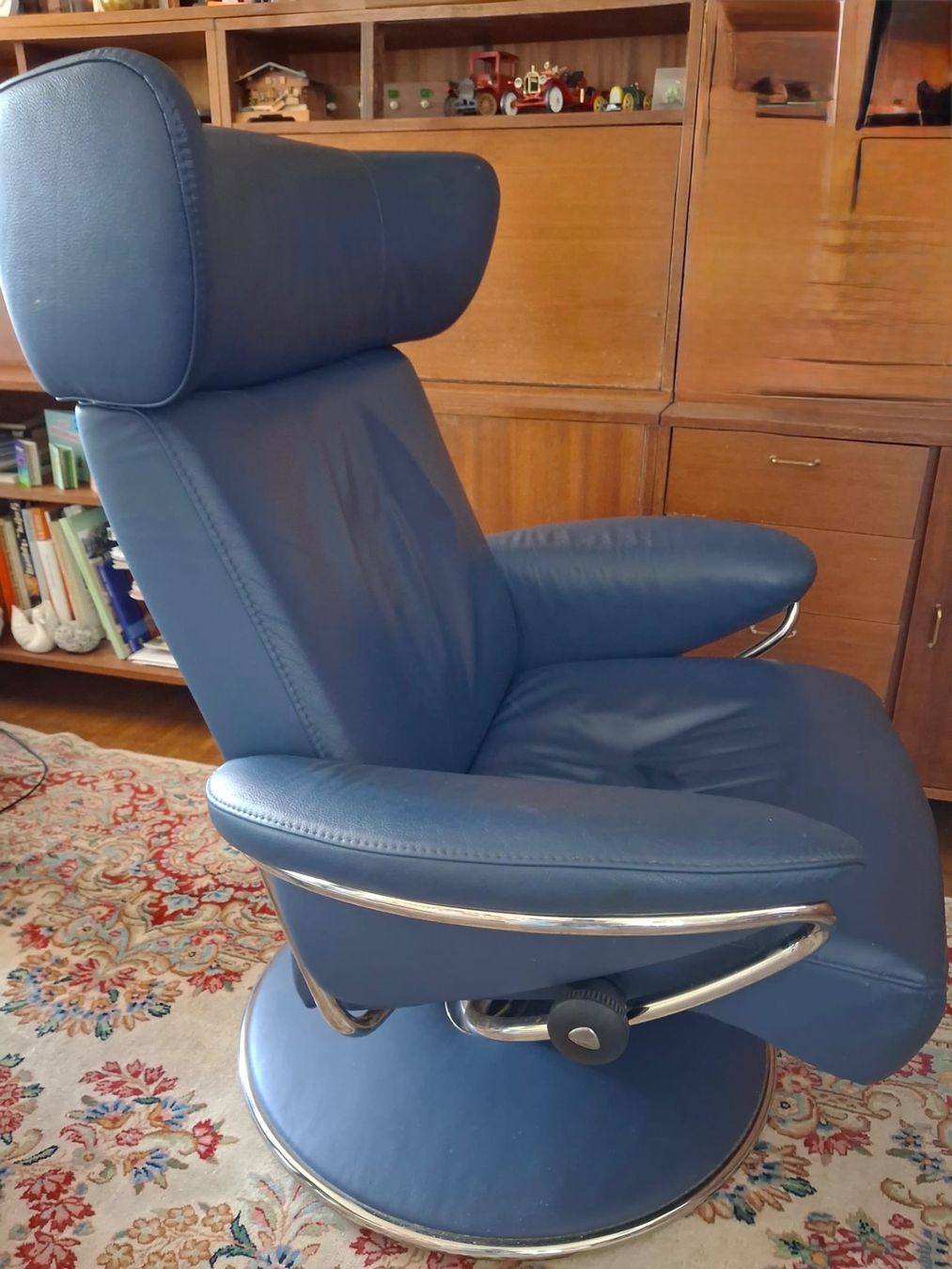 Stressless Sessel: Stressless Sessel Leder blau mit passendem Hocker – Gebraucht aus Jonschwil von bro_lx2z