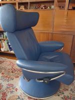 Stressless Sessel Leder blau mit passendem Hocker