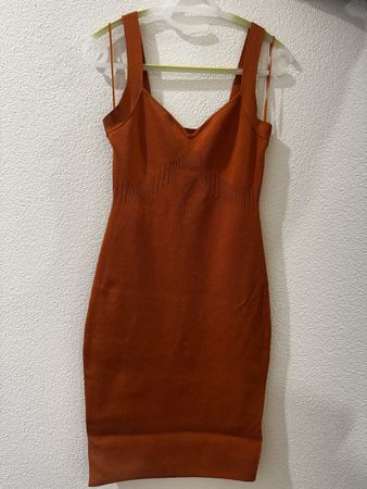 Guess Figurbetontes Sommerkleid Gr. M