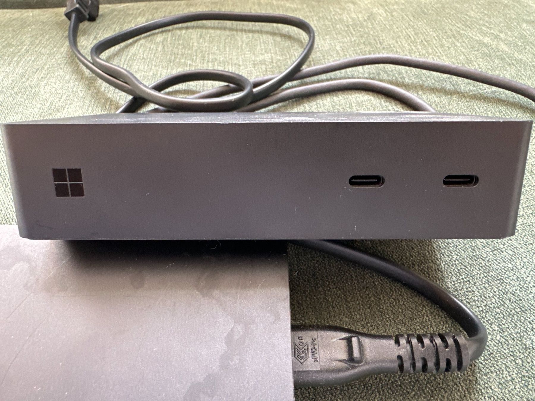 Microsoft Docking station: Surface Doingstation + Netzteil NEU – Nuovo (secondo la descrizione) da Quarten venduto da Wolfs 1