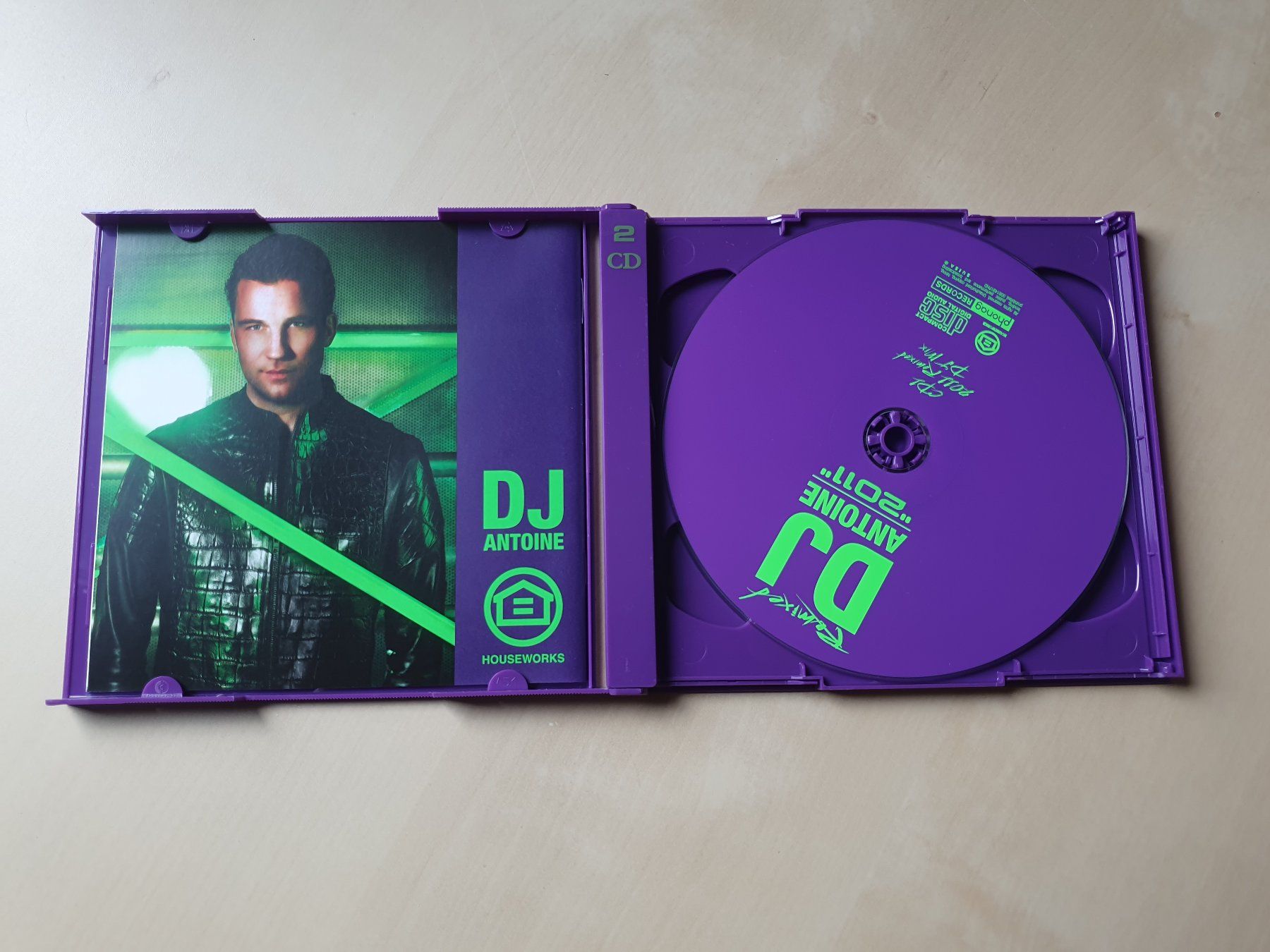 CD: DJ Antoine 2011 Remixed – Usato da Stansstad venduto da collectorsshop 2