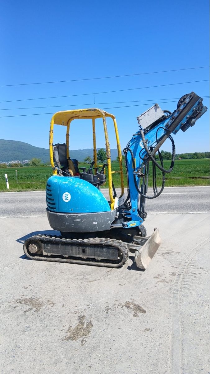 Escavatori: Bagger Messersi 2,7 Tonnen . – Usato da Niederbipp venduto da baggerch