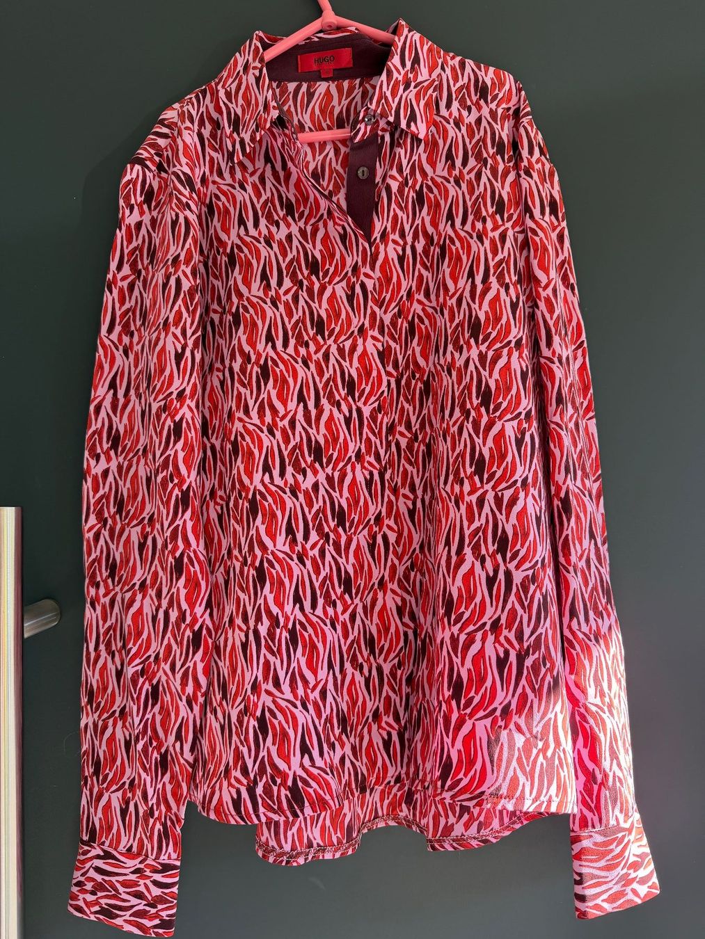 Hugo Boss Camicette: HUGO Damen Bluse Seide Grösse 36 neu – Nuovo (secondo la descrizione) da Muttenz venduto da flowers04 1