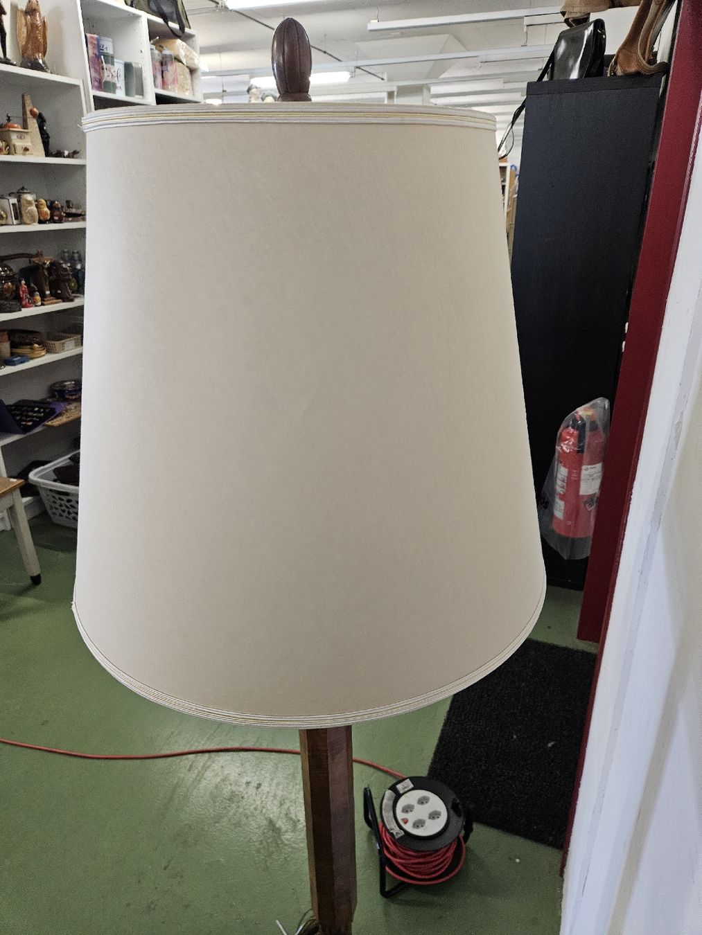Lampes: Mid-Century Stehlampe  – D'occasion à Pratteln par Cartonsducoeur_bl 3