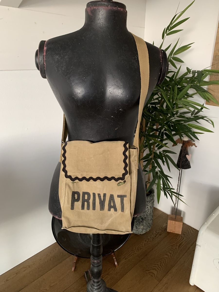 Sacs femmes: Coole Tasche von by Sita – Neuf (Voir description) à Lugnorre par SOM69