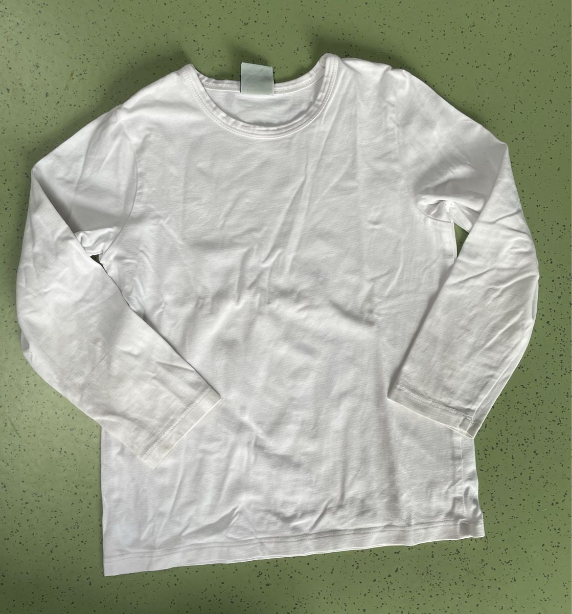 Maglioni & Felpe: Basic Langarmshirt Gr. 110/116 von igi – Usato da Recherswil venduto da jafa74