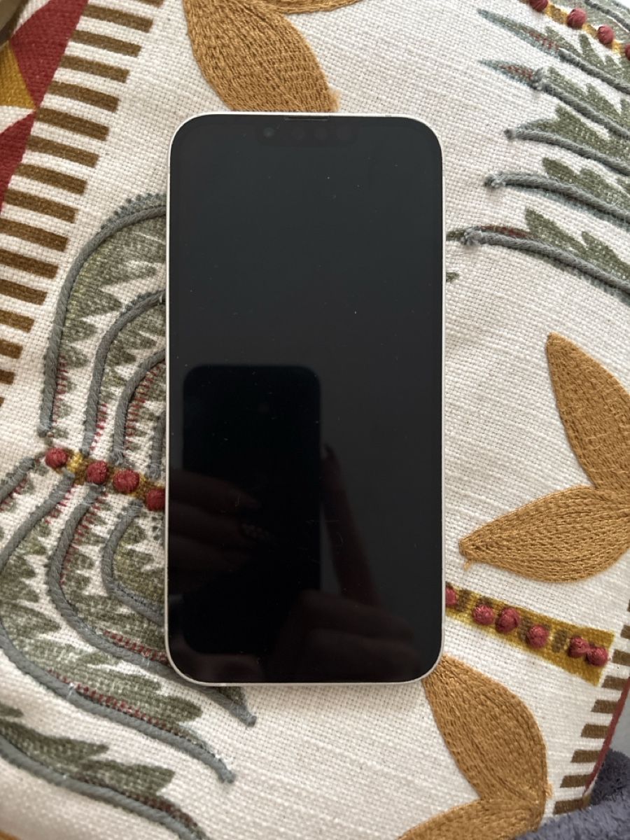 Apple Handys / Smartphones: iPhone 13 weiss – Gebraucht aus Zürich von ali_yl2p 1