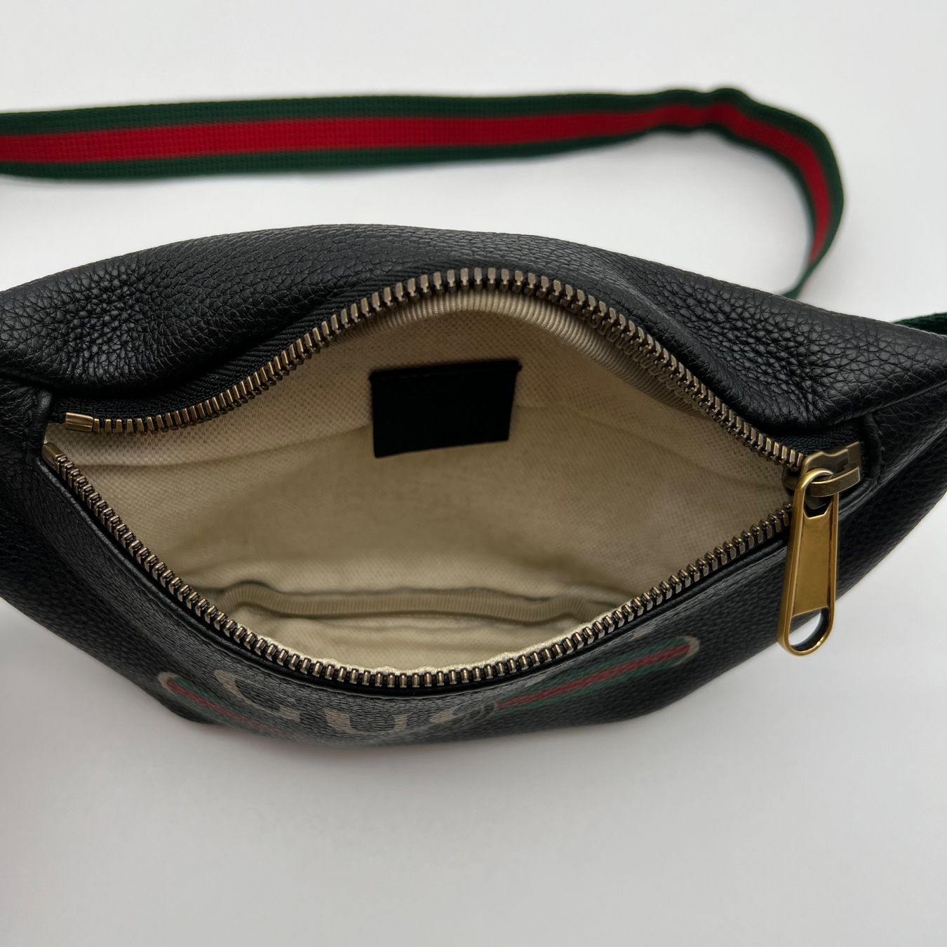 Gucci Taschen: Gucci Bauchtasche – Gebraucht aus Nebikon von LuxuNow 9