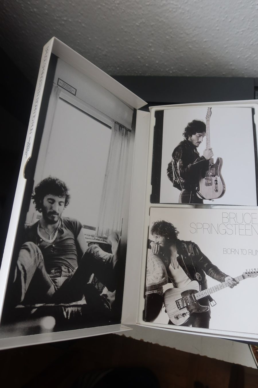 CD: Bruce Springsteen - Born to run  30th anniversary edition – Nuovo (secondo la descrizione) da Chur venduto da zowie72 2