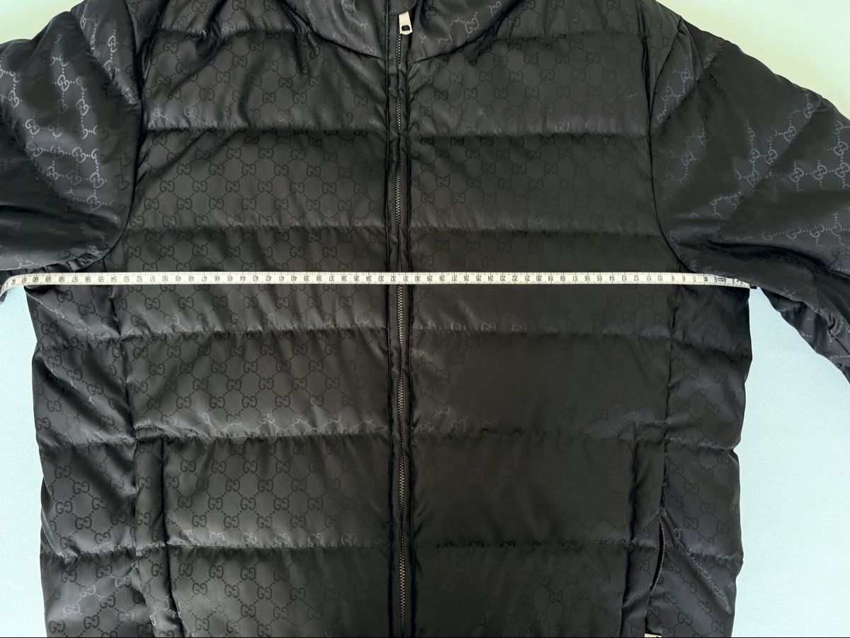 Gucci Vestes: Doudoune Monogram GUCCI (54) – Neuf (Voir description) à Marly par Nor_al3 4