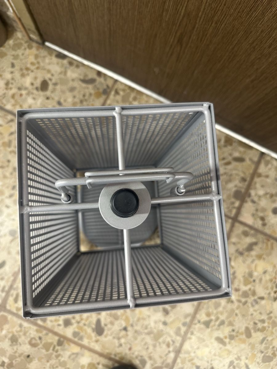 Altro in Decorazioni & Accessori: Drehbarer Metallständer 45 cm – Usato da Reiden venduto da Party71 1
