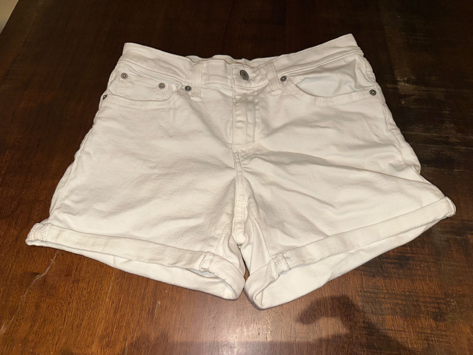 Levi's Jeans: Levi Mid Lenght Short 28 – D'occasion à Heerbrugg par cheedsk 1