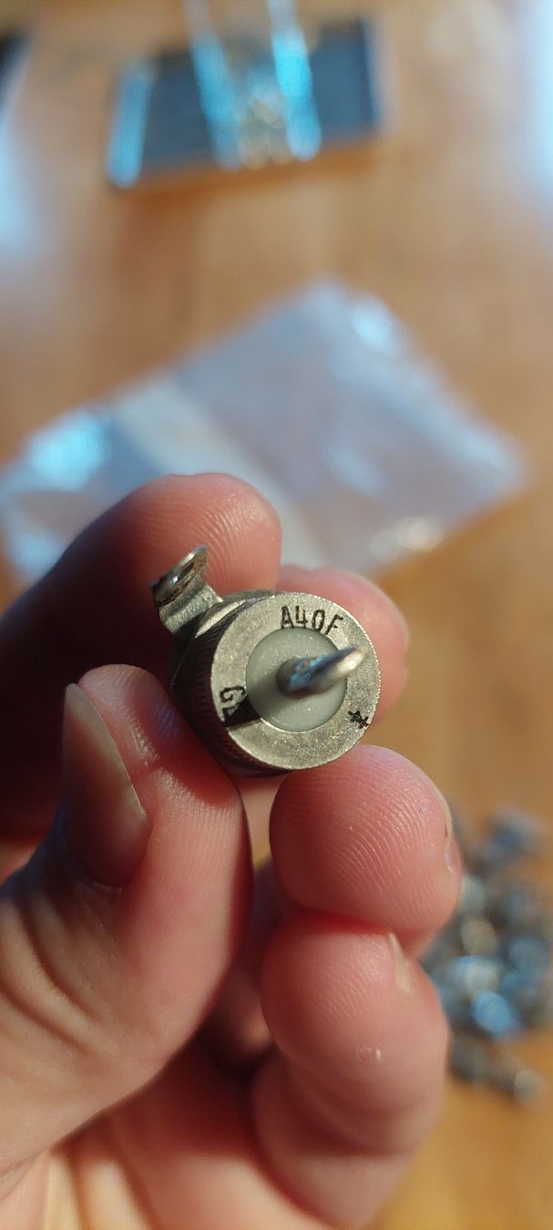 Componenti elettronici: Lot de diodes de puissance diverses – Usato da Courtepin venduto da Organikal 1