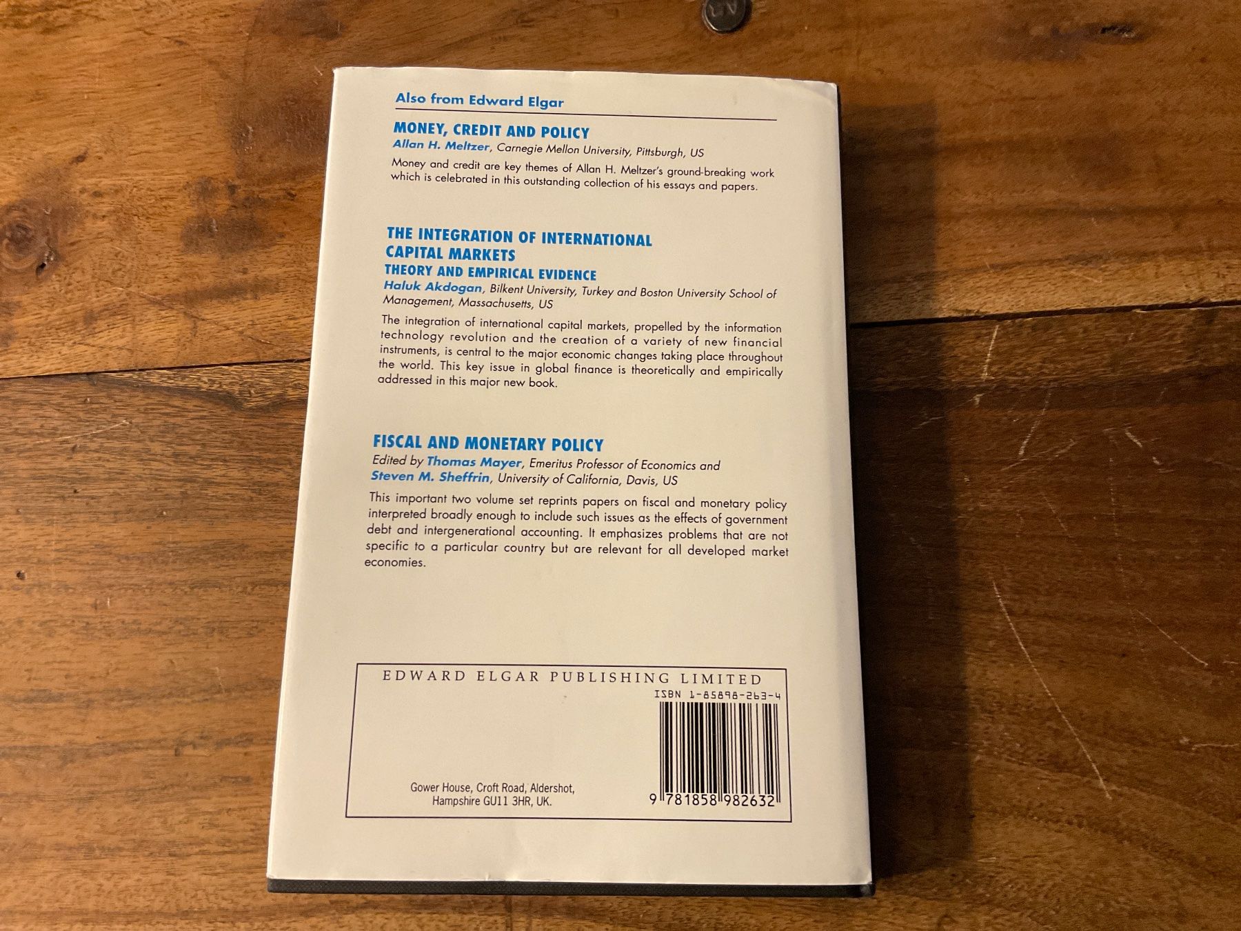 Libri: FOREIGN EXCHANGE INTERVENTION  Theory and Evidence Geert J. – Usato da Avenches venduto da Tinkey 5