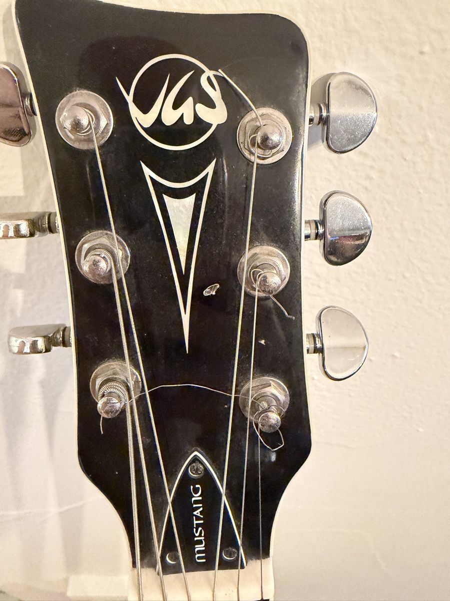 Musikinstrumente: Vgs Mustang – Gebraucht aus Dielsdorf von Twohands1987 1