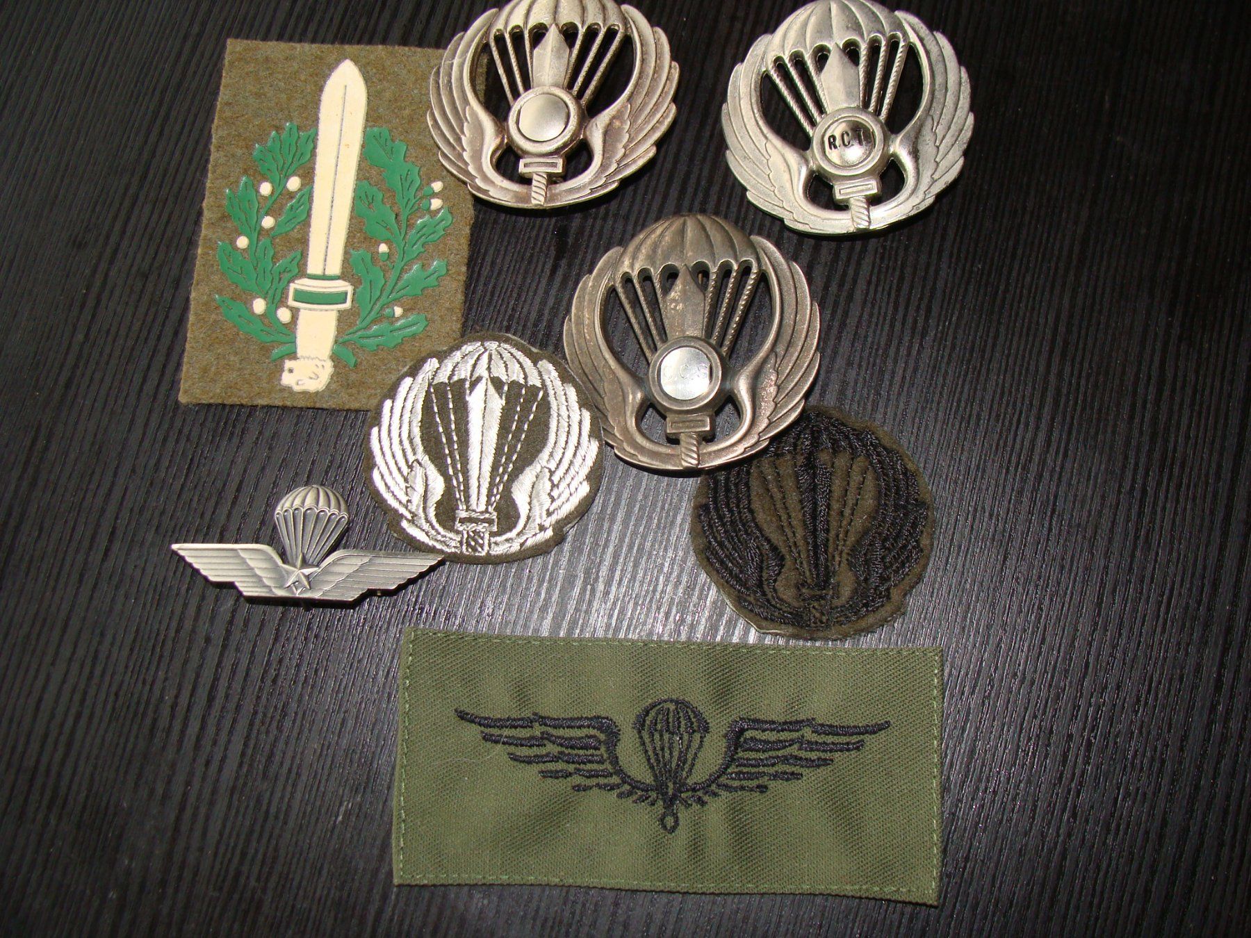 Placchette & Badge: Lot de badges et insignes – Usato da Cuarny venduto da hen_g7hn 1