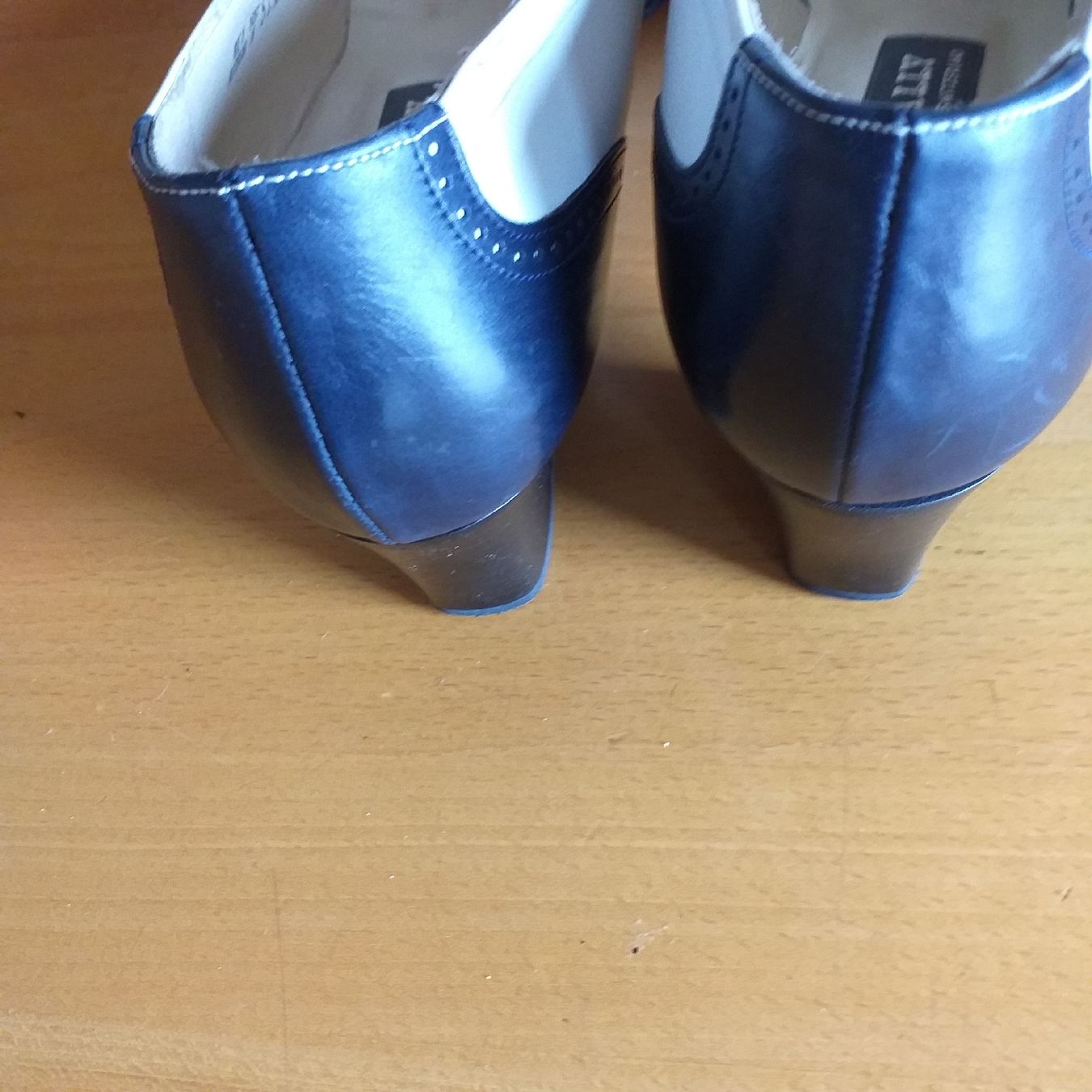 Bally Scarpe da donna: Damen Schuhe – Usato da Wünnewil venduto da 04Blume 4