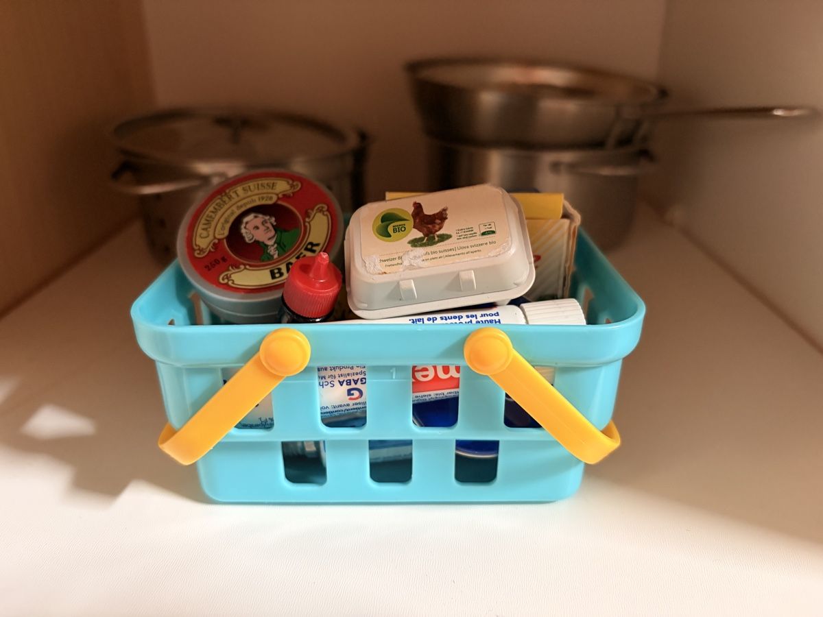 Ikea Giocattoli: Kinderküche mit Zubehör  – Usato da Windisch venduto da Slamit 8