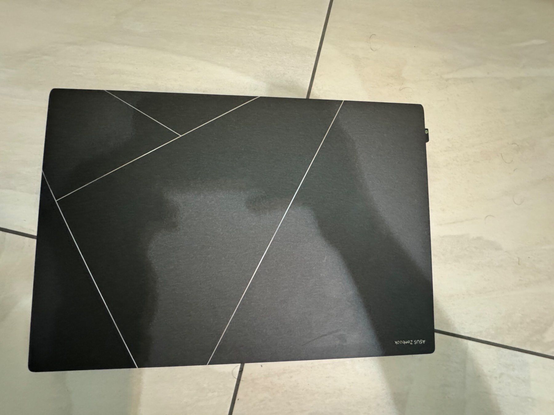 Asus Notebooks: ASUS Zenbook S 16 - UM5606W – Gebraucht aus Dielsdorf von SeNic 2