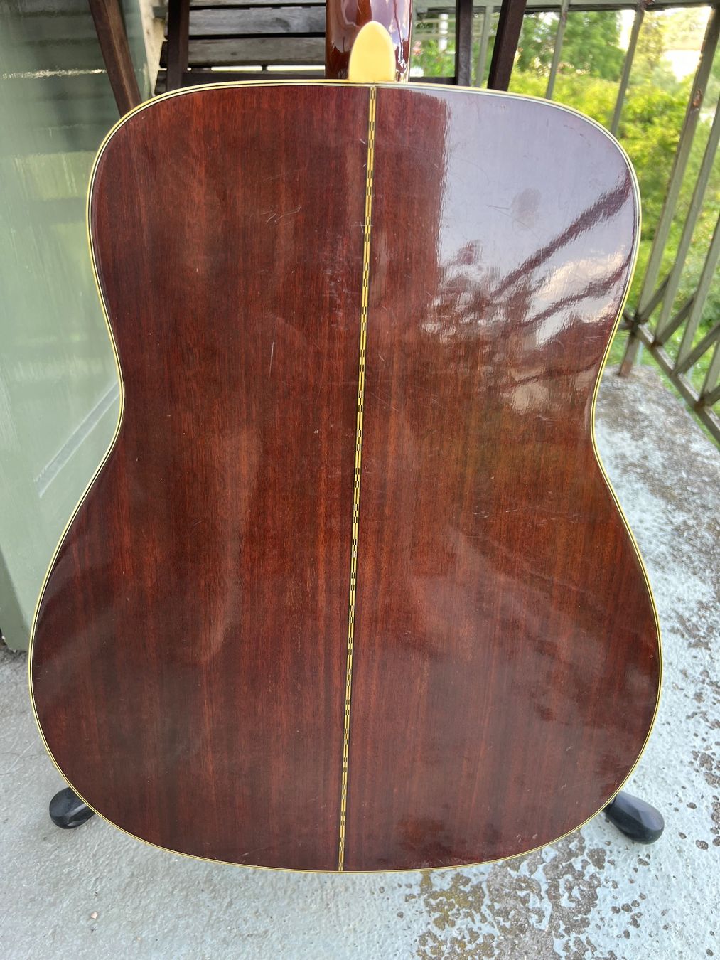 Yamaha Strumenti musicali: Yamaha FG-335 Westerngitarre – Usato da zürich venduto da marcaomm 4