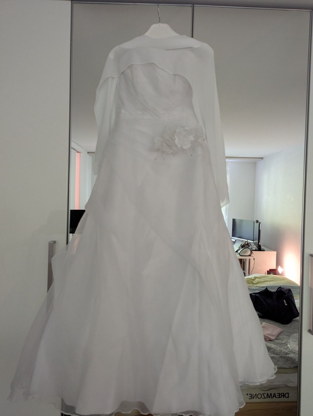 Vestiti: Wunderschönes Hochzeitskleid – Usato da Luzern venduto da and_r5gb 1