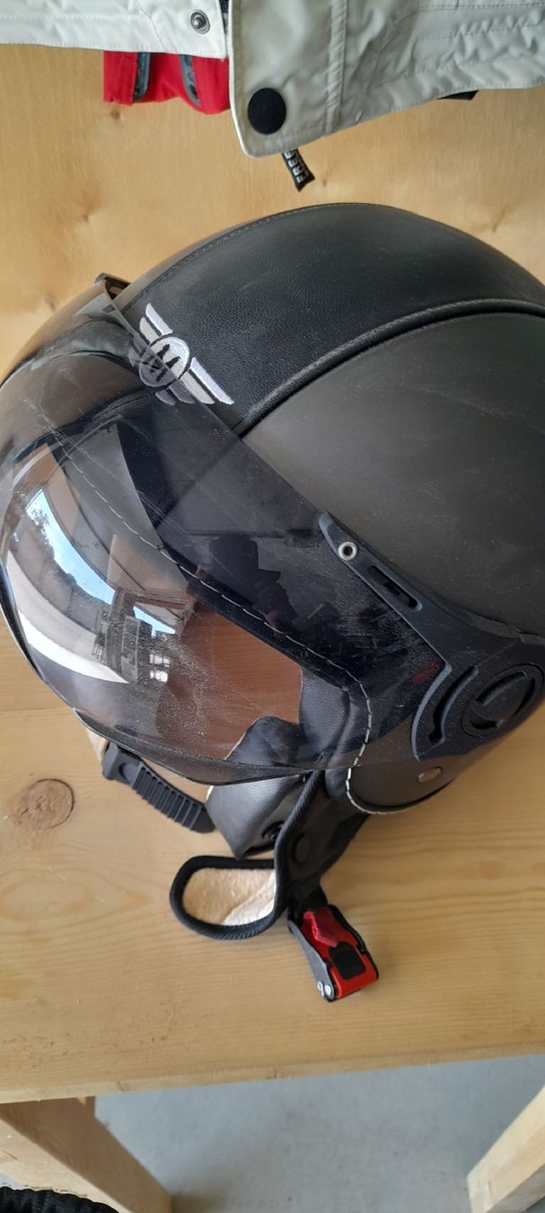 Casques & visières: Motorrad Helm  – D'occasion à Walzenhausen par and_55gb 2