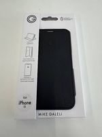 Ungebrauchte Hülle iPhone 15 Mike Galeli Book Case Marc