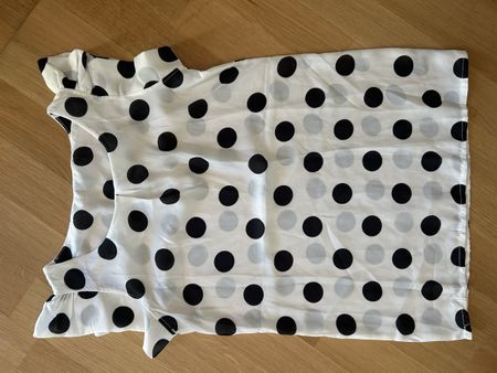 Blouse à petits pois 