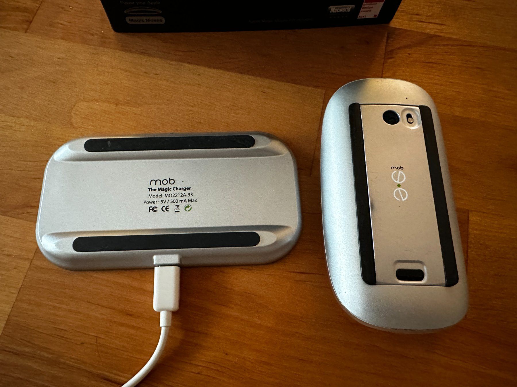 Apple Maus: Apple Magic Mouse + Wireless charger – Gebraucht aus Bellevue von  5